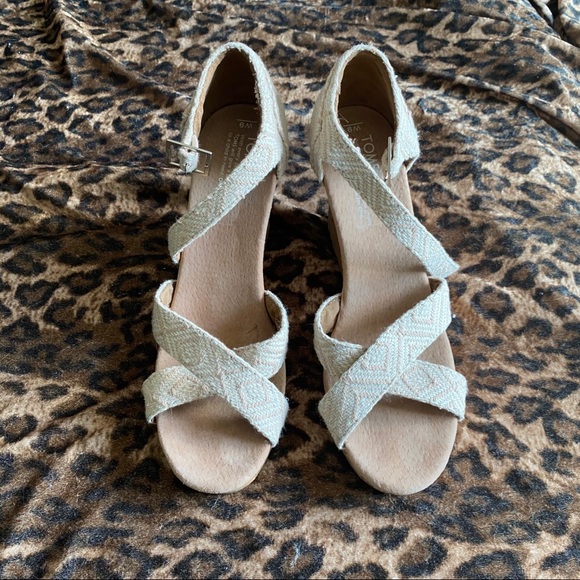 TOMS Platform Wedge Sandal - Size 9 - Picture 2 of 8